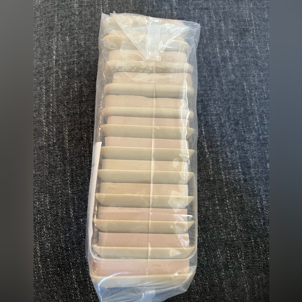 EZ Moves Tan Furniture Slides (12 pack:3 in squares). New in package. - Picture 3 of 5